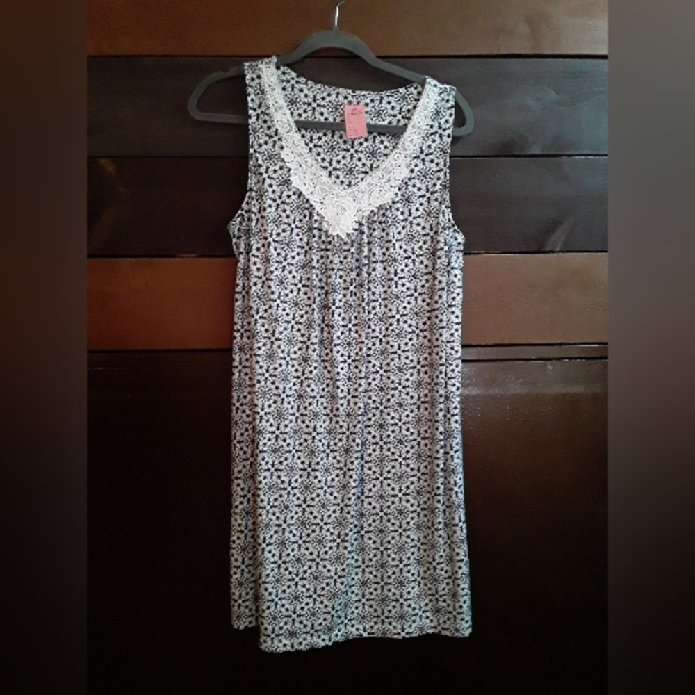 CROFT & BARROW intimates womens sleeveless sz SMALL nightgown